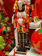 QUEBRA NOZES COM SOM E MOVIMENTOS 60CM - PRÉ VENDA 2025