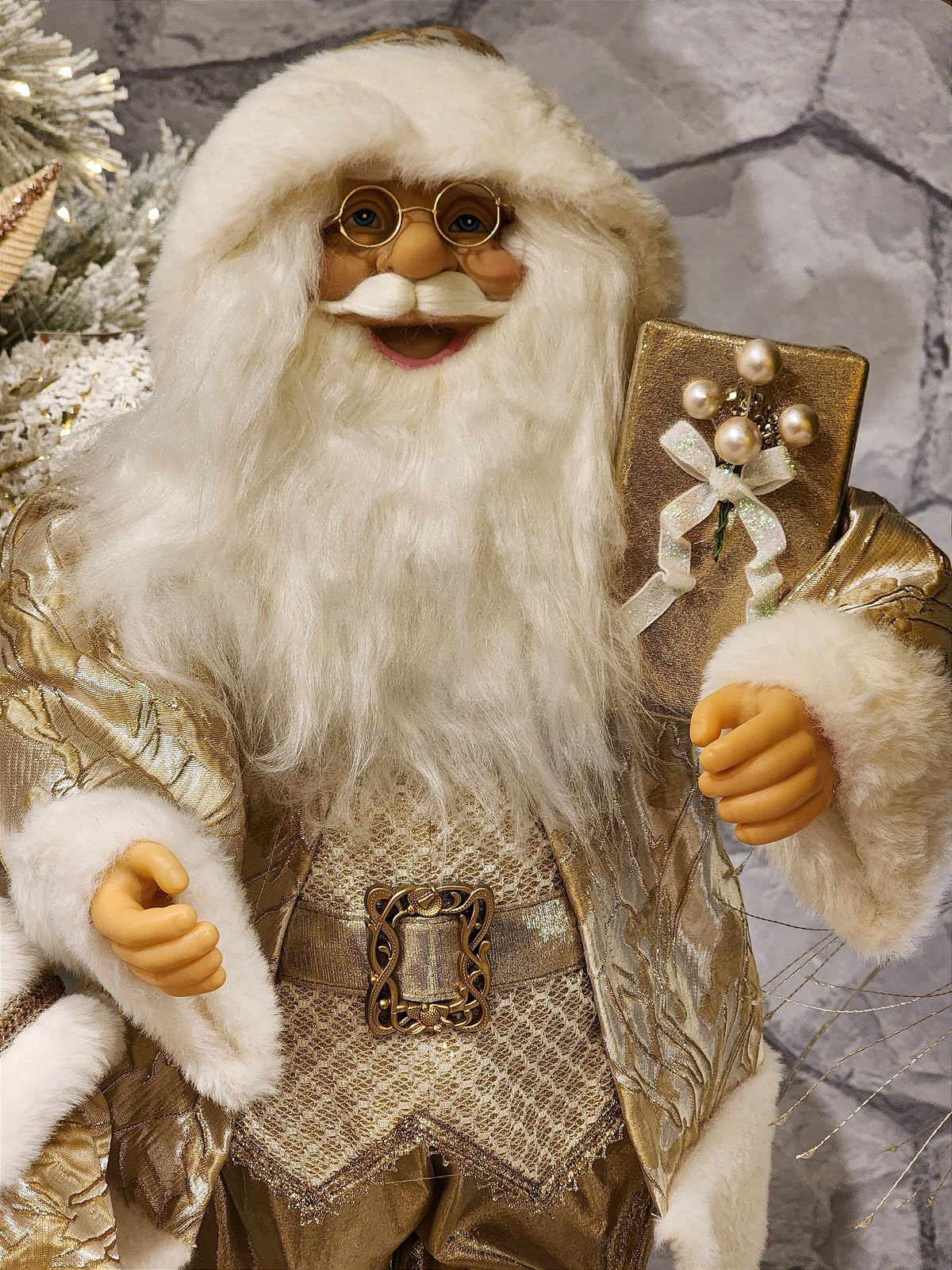 PAPAI NOEL DE LUXO EM PÉ DOURADO COM CHAMPANHE 60CM - PRÉ VENDA 2025