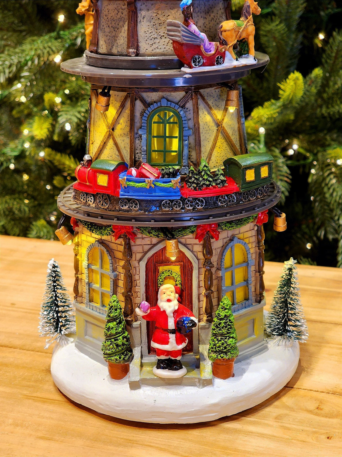 CENÁRIO VILA NATALINA TORRE COM RELÓGIO 37CM