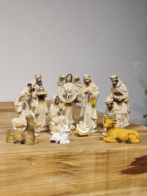 PRESÉPIO EM RESINA COM 11 PEÇAS 12,5CM