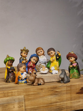 PRESÉPIO EM RESINA PERSONAGENS INFANTIL COM 11 PEÇAS 14CM