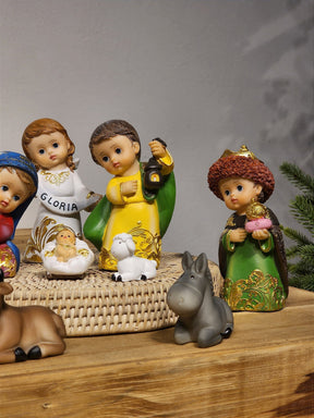 PRESÉPIO EM RESINA PERSONAGENS INFANTIL COM 11 PEÇAS 14CM