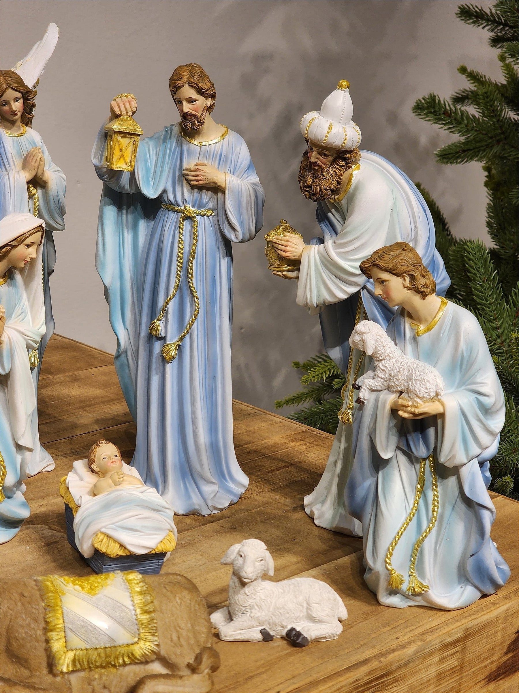 PRESÉPIO EM RESINA AZUL COM 11 PEÇAS 30CM