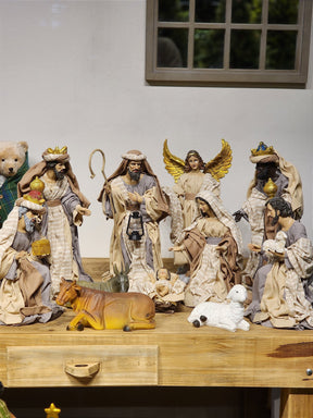 PRESÉPIO EM RESINA COM TECIDO NATURAL COM 11 PEÇAS 40CM