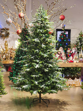 ÁRVORE PINHEIRO NEVADO SUPER REALISTA NASHVILLE 2614 GALHOS 2,25CM