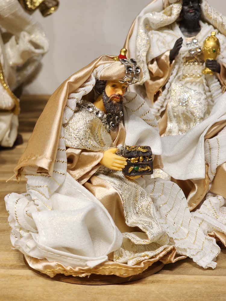 PRESÉPIO RESINA COM 7 PEÇAS CHAMPANHE 15CM