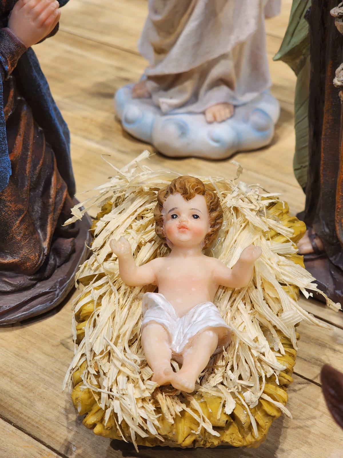 PRESÉPIO EM RESINA 11 PÇS  LUXO