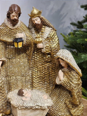 PRESÉPIO EM RESINA DOURADO