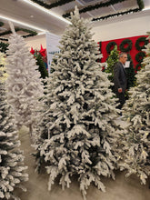 Árvore de Natal Nevada Cancún 2,10m • 1524 Galhos