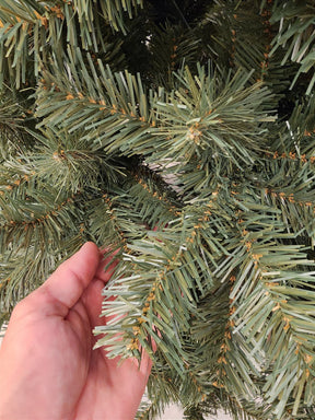 Árvore de Natal Tradicional Ipanema 2,10m 720 Galhos