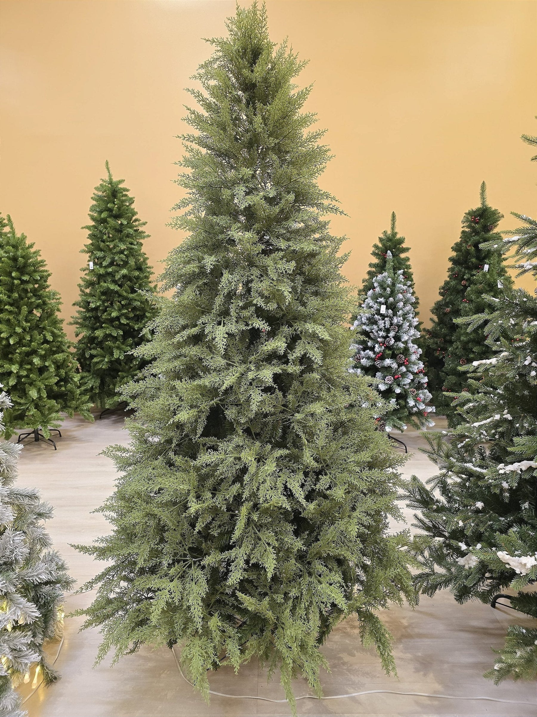 ÁRVORE PINHEIRO SUPER REALISTA NEW JERSEY 1240 GALHOS 2,10CM - PRÉ VENDA 2025