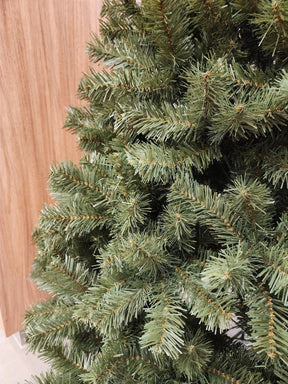 Pinheiro Ipanema Tradicional 2,40m 1000 Galhos Pré-Venda Exclusiva